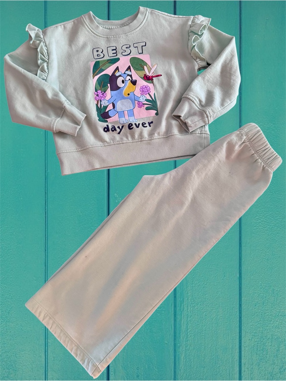 Bluey Kids Sea foam Green-Sz- 3T-Graphic Sweatshirt & Pants Set - Best Day Ever